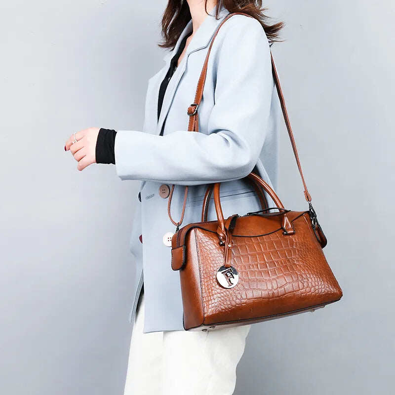 Novo Saco grande em relevo bolsa de ombro feminina com ombro inclinado