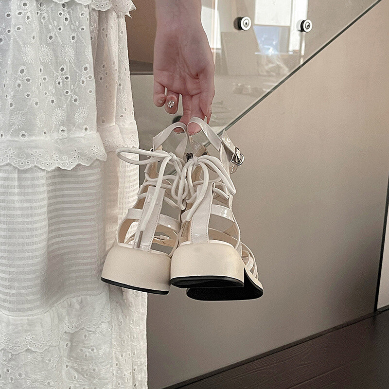 2024 novos sapatos romanos de verão com sola grossa e cano alto