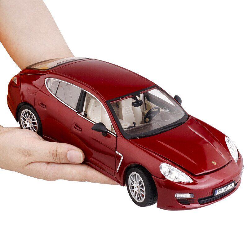 1:24 Porsche Panamera Coupe Οι ηθοποιοί