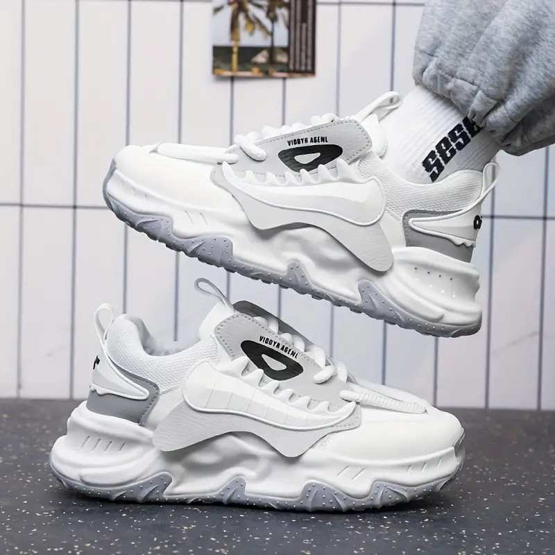 Χοντρή σόλα, νέα αθλητικά και casual παπούτσια