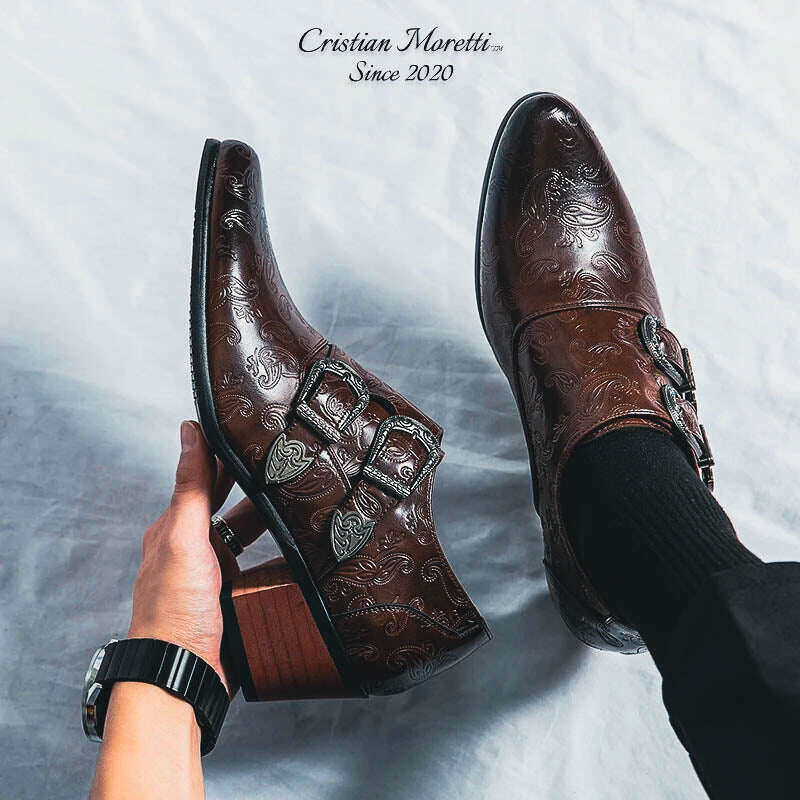 Sapatos de couro com fivela dupla Carlo ManciniTM