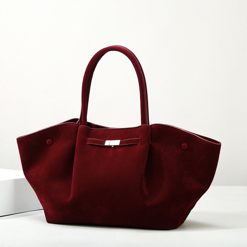 2025 new handbags. Large capacity, stylish and simple.