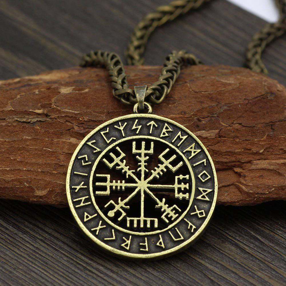 Рунически амулет с компас Vegvisir