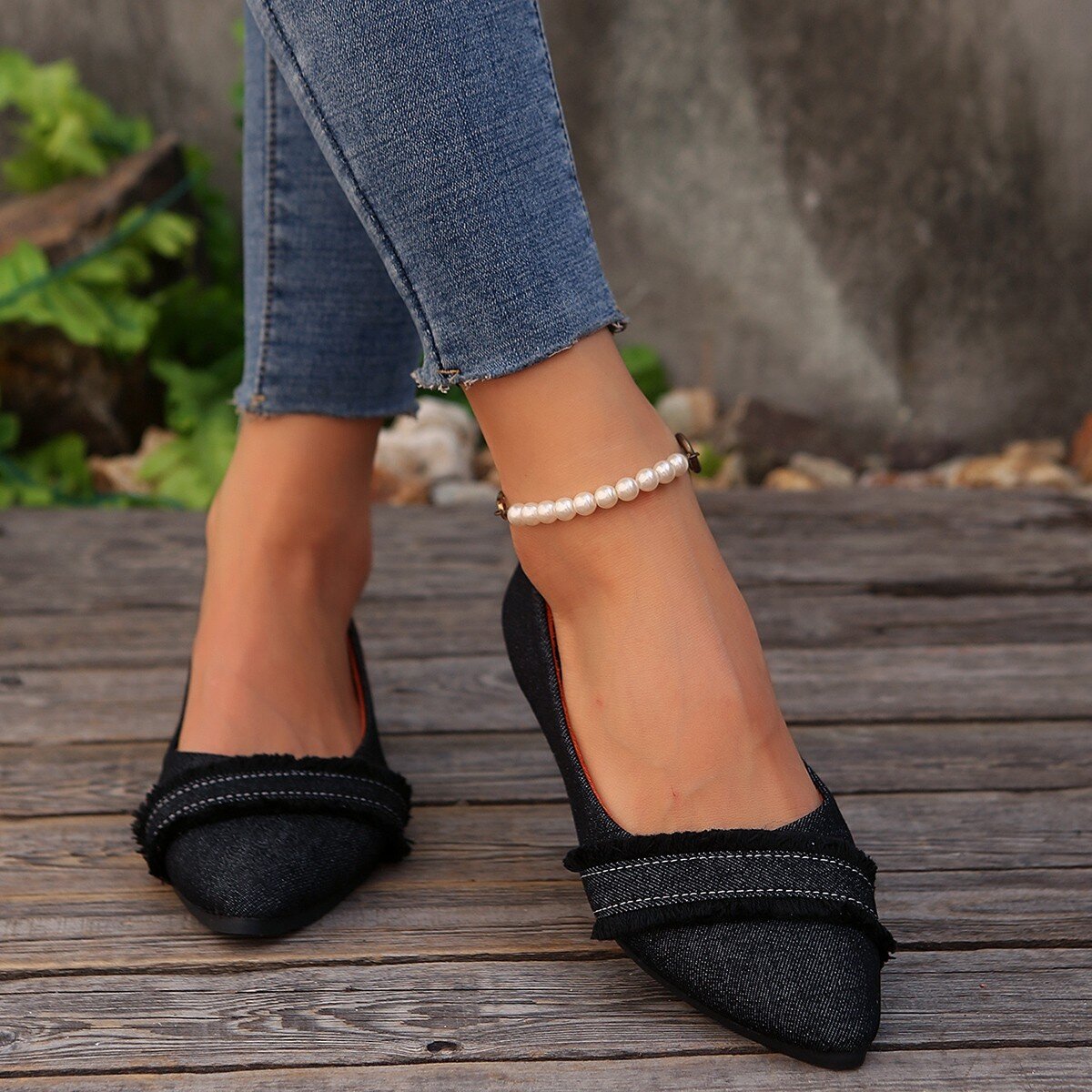 Women's comfortable breathable slip-on shoes with arch support, non-slip, everyday