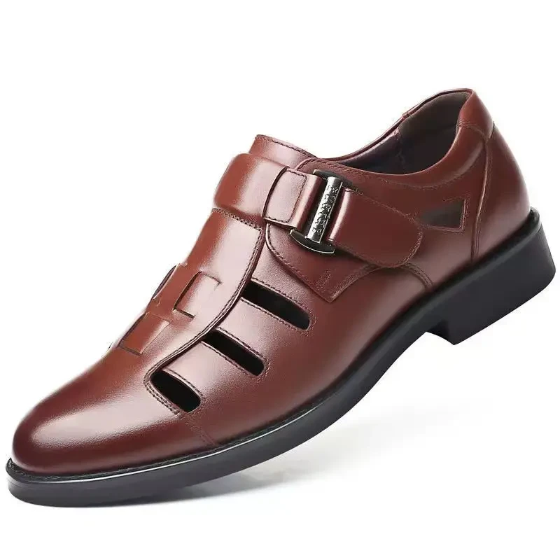 👞 Sandálias masculinas de couro de verão, sapatos de couro com furo inferior macio e respirável, sapatos de couro com bolsa