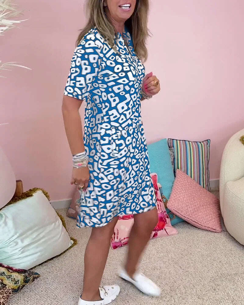Vestido casual com decote em V e bolso estampado