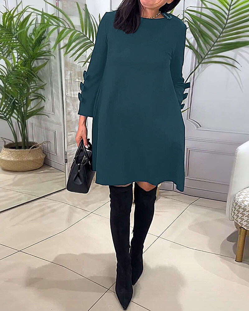 Vestido casual na altura do joelho com mangas compridas