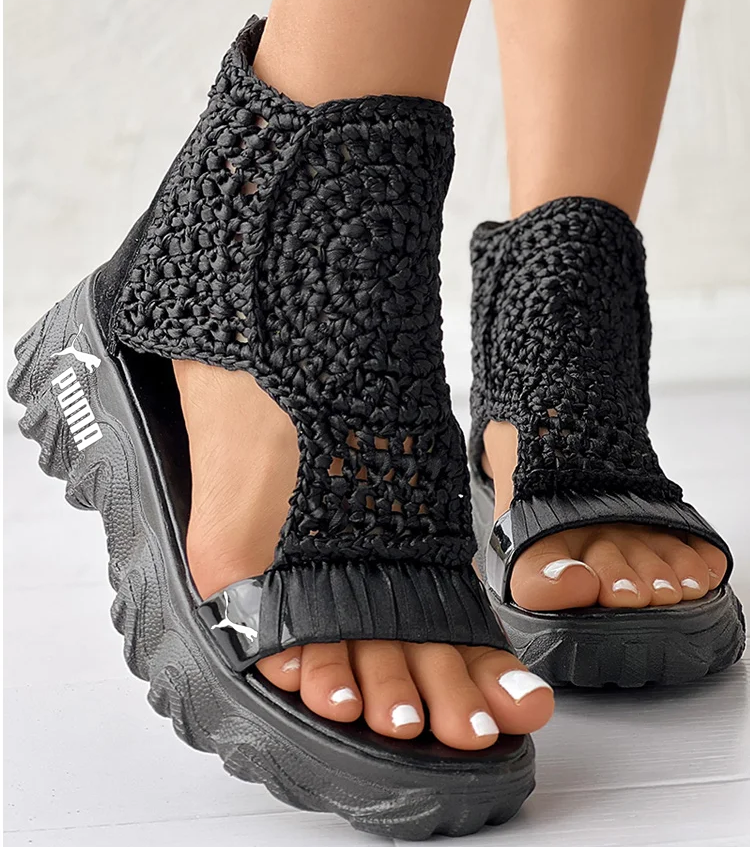 As últimas sandálias ortopédicas de malha super macia da Puma de 2025