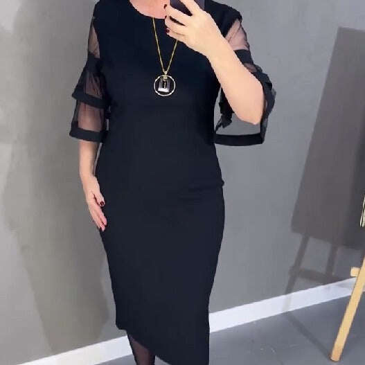 Elegantna haljina od tila koja se kopča patentnim zatvaračem