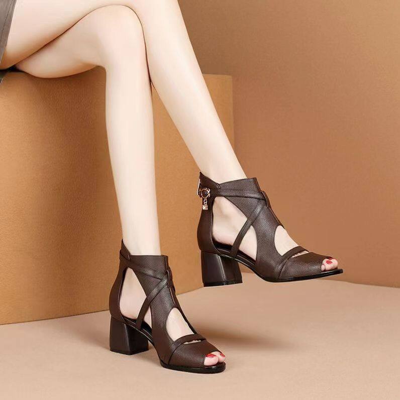 Sandálias de couro vintage da moda (salto de 5 cm)