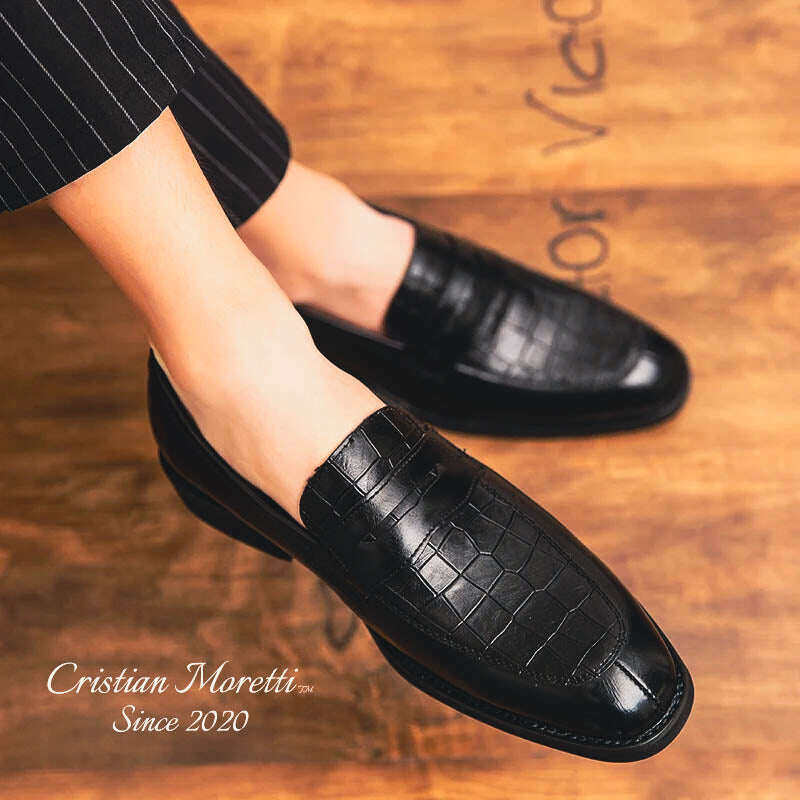 Sapatos Enrico VitaliTM em couro legítimo sem cadarço