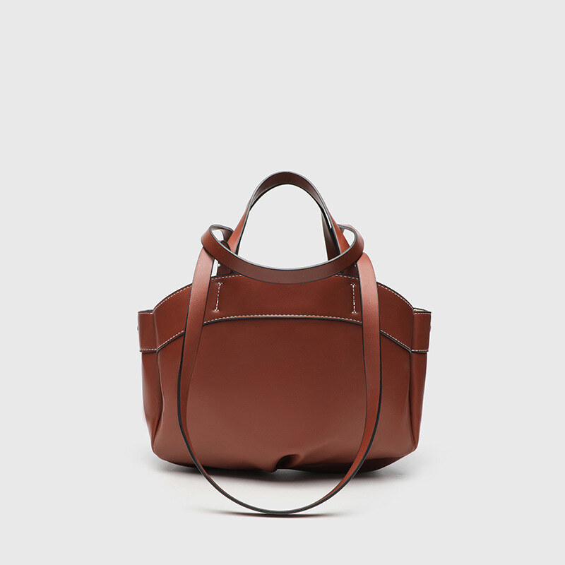 ZARA new handbag: large capacity, natural leather.