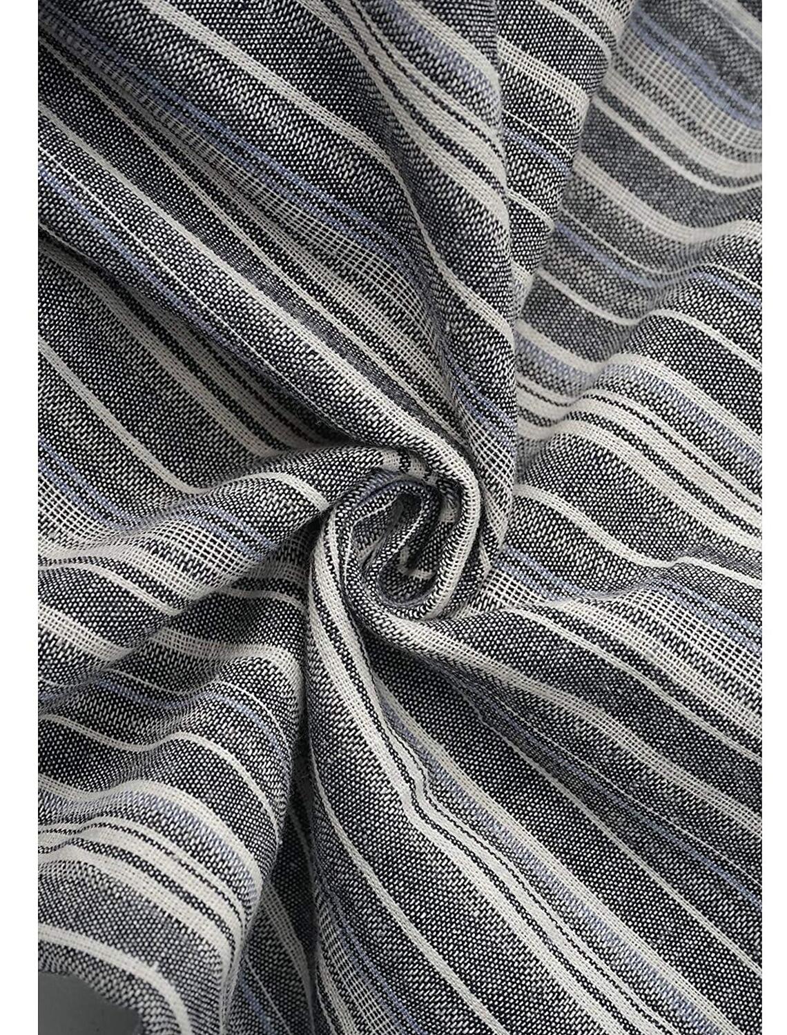 Vestido comprido de mulher com mangas curtas e bainha irregular