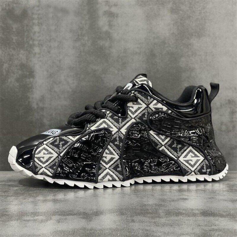 Sapatos casuais com costura bordada da moda