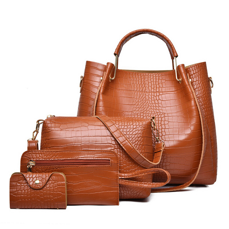 Conjunto de bolso de cuero de varias piezas hecho a mano