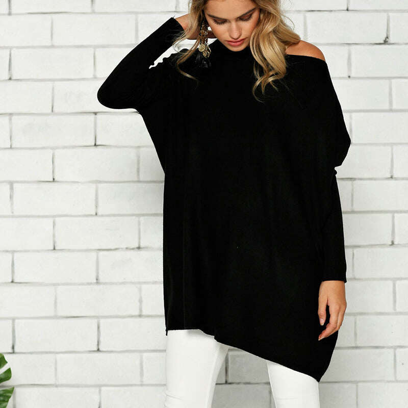 Blusa feminina de manga comprida e gola redonda em cor sólida