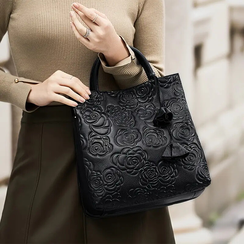 An Elegant Zippered Tote Bag, a Stylish Handbag for Women, a Casual Floral-Patterned Shoulder Bag for Work.