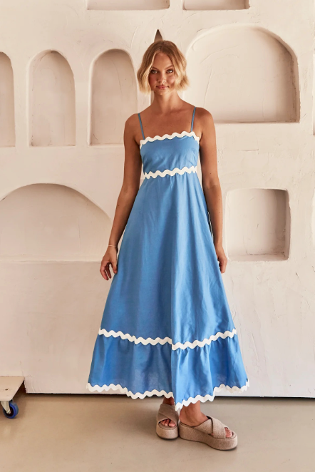Nowa, jednokolorowa, koronkowa, elegancka spódnica typu oversize z podwiązkami