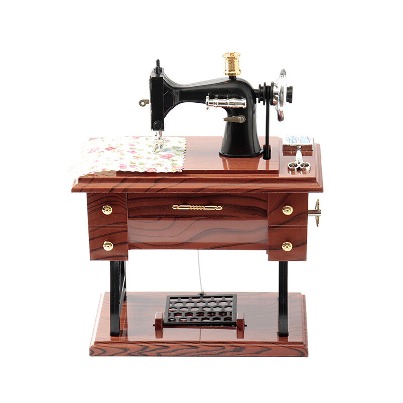 Ретро носталгична музикална кутия за шевна машина