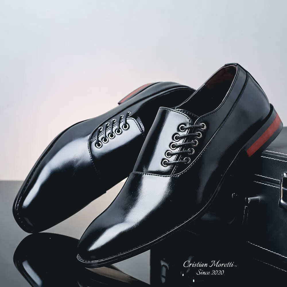 Sapatos Oxford de couro com cadarço lateral Roberto™ da Cristian Moretti®