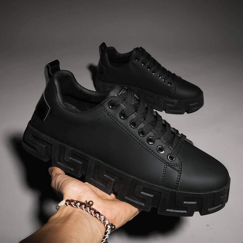 2024 novos tênis Medusa com sola grossa