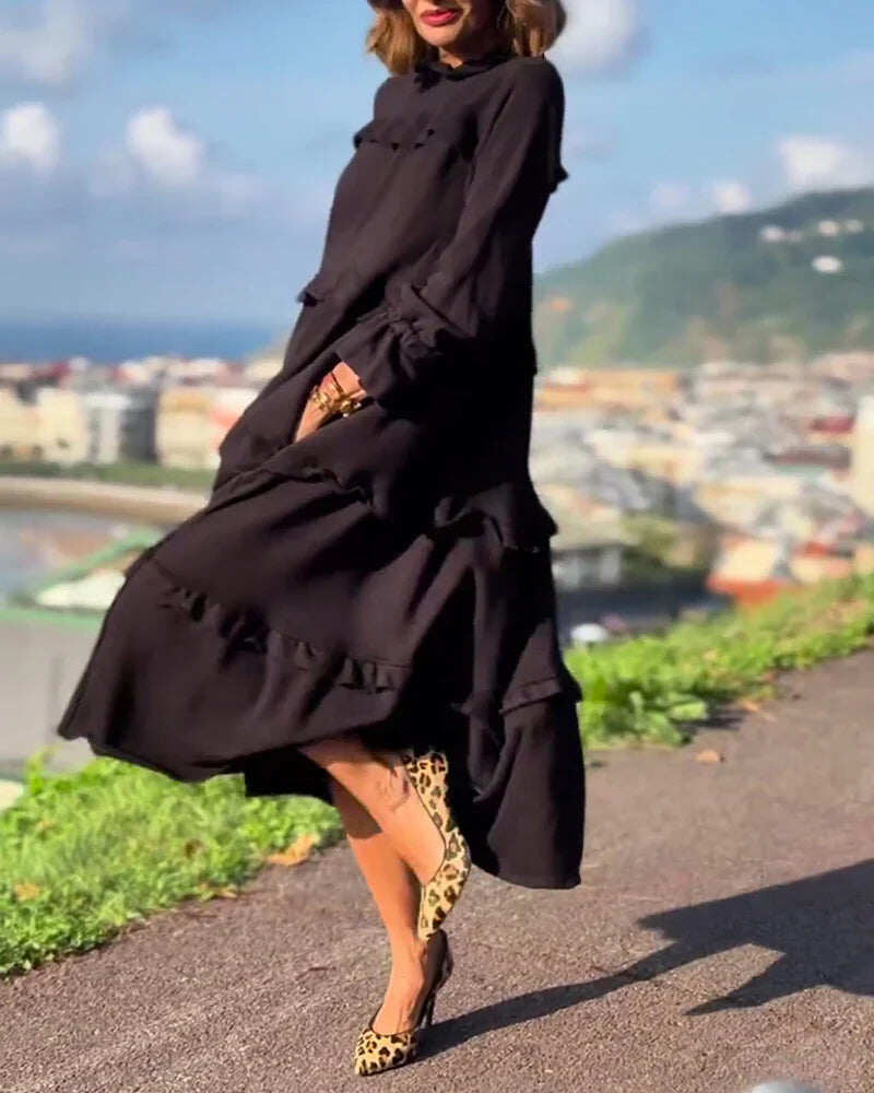 Vestido de manga comprida com folhos monocromáticos