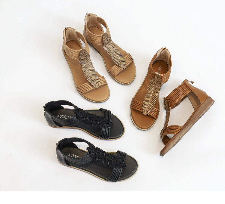 Sandálias romanas femininas 2024 sapatos planos confortáveis ​​de verão com sola macia e salto médio