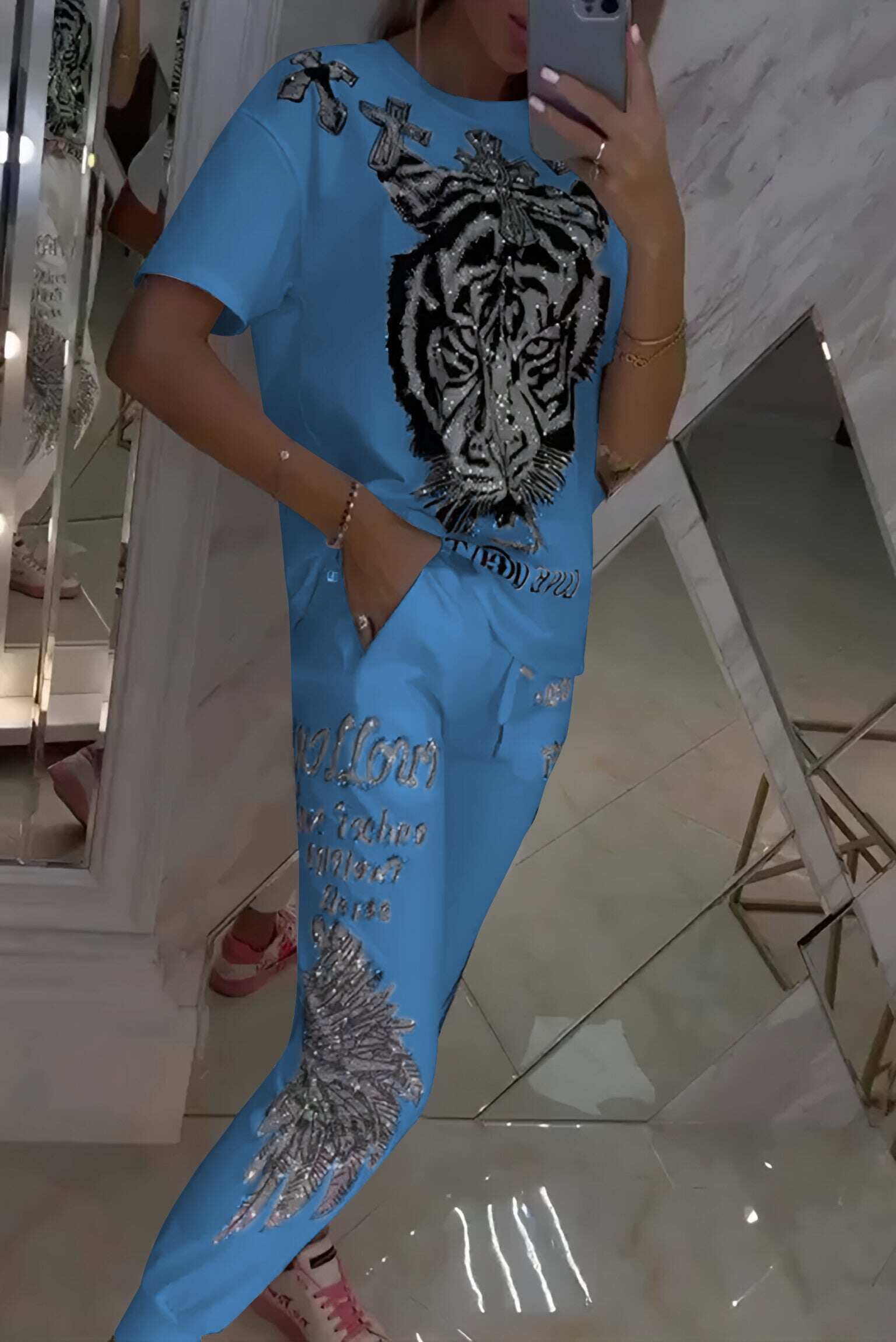 Conjunto feminino de duas peças top e calça com estampa Hot Diamond