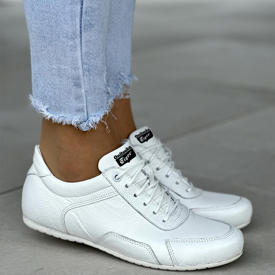 Zwykłe białe tenisówki Onitsuka tiger , lekkie i oddychające, skóra naturalna