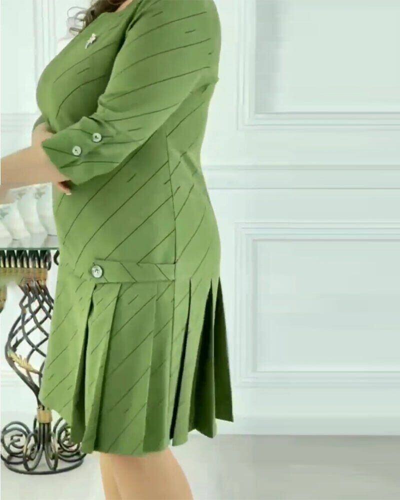 Vestido estampado elegante com decote redondo