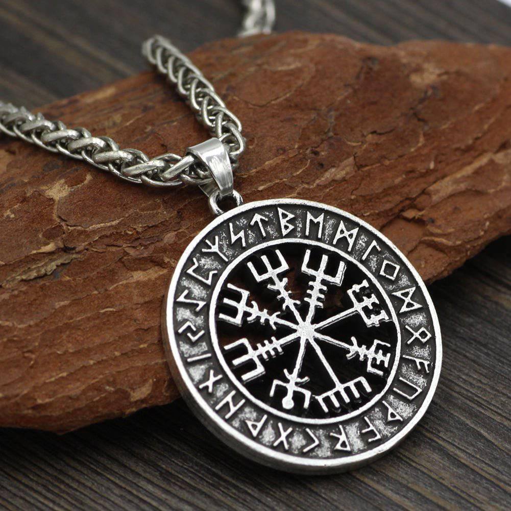 Рунически амулет с компас Vegvisir