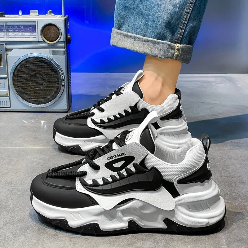 Χοντρή σόλα, νέα αθλητικά και casual παπούτσια