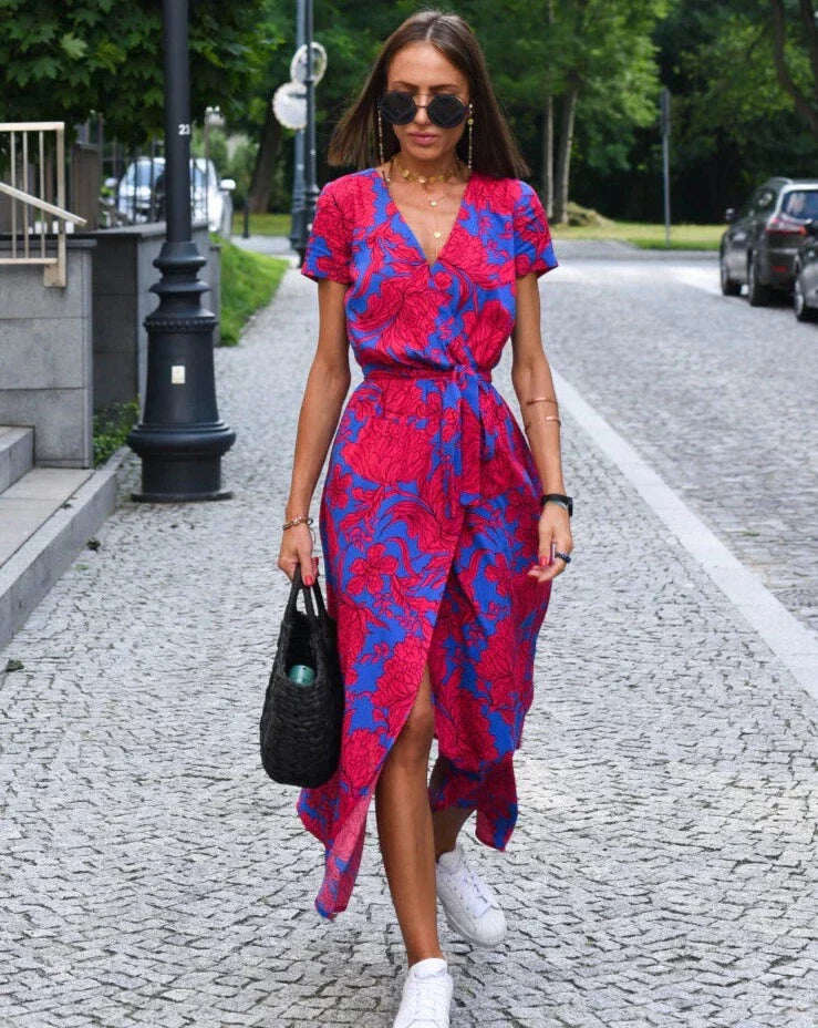 Vestido feminino decote V com fenda, comprimento midi, estampado