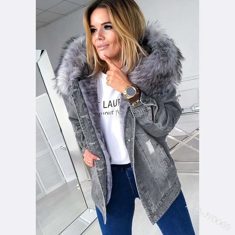 Vintažinė džinsinė striukė su avikailio apykakle