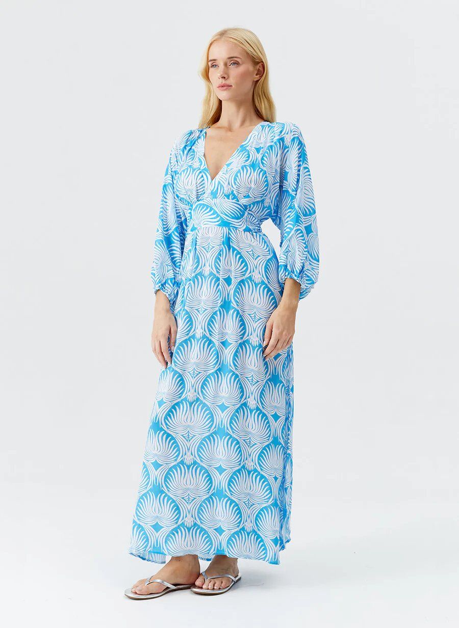 👙One-piece swimming costume with long sleeves and blue lotus pattern, paired with a skirt