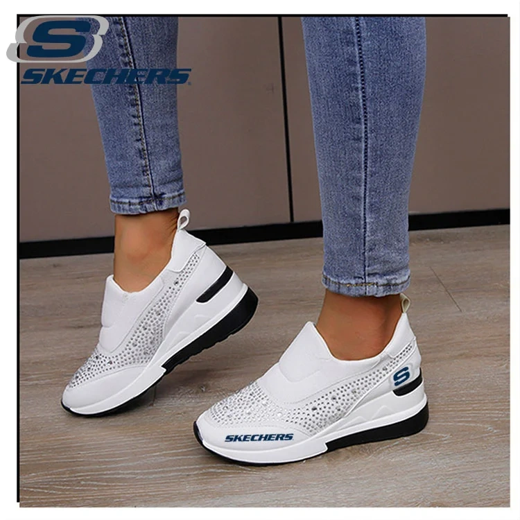 SKECHERS® LEGJOBB MINDENNAPI ORTOPÉDIAI MASSZÁZS CIPŐK 2025-BEN
