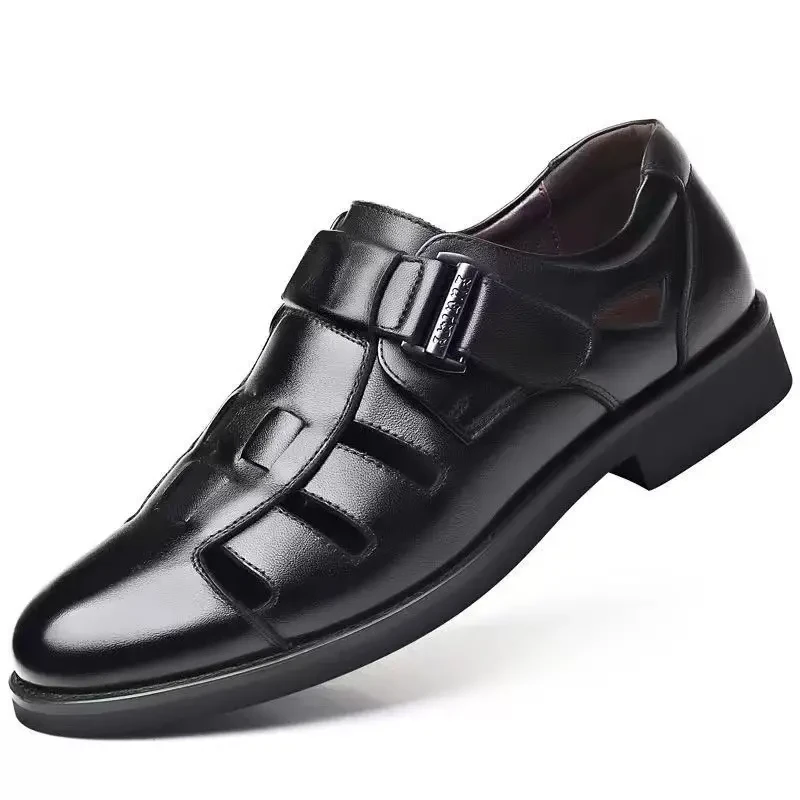 👞 Sandálias masculinas de couro de verão, sapatos de couro com furo inferior macio e respirável, sapatos de couro com bolsa