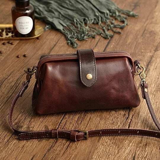 💥Hot Sale 49% OFF- Premium Retro Handmade Bag