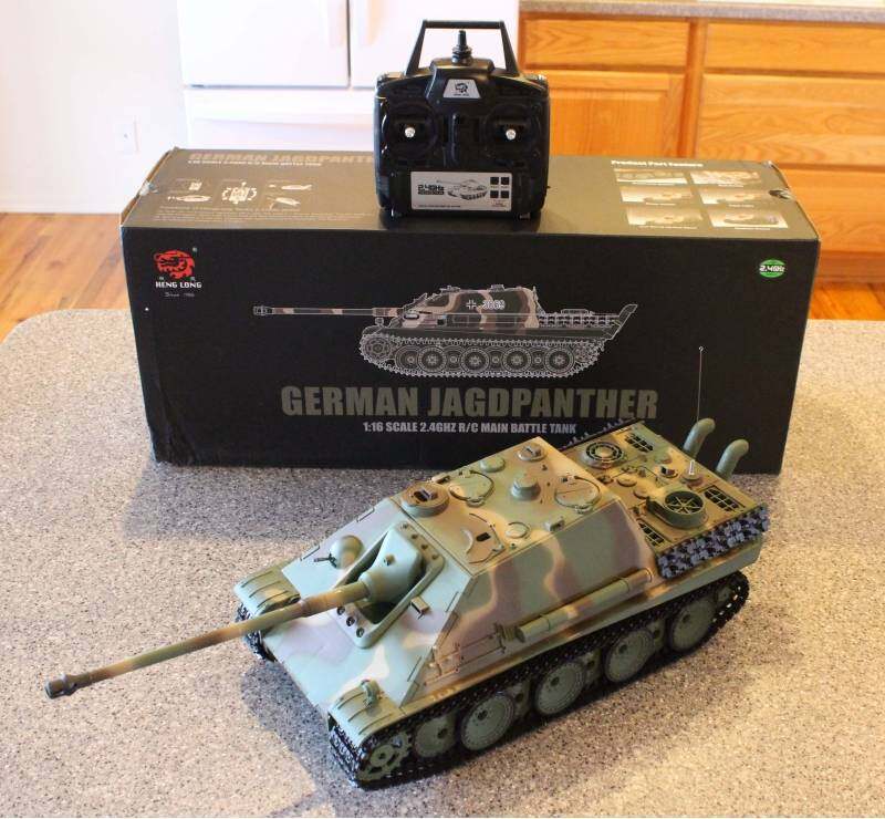 Heng Long 3869 Destruidor de tanques alemão Jagdpanther RC