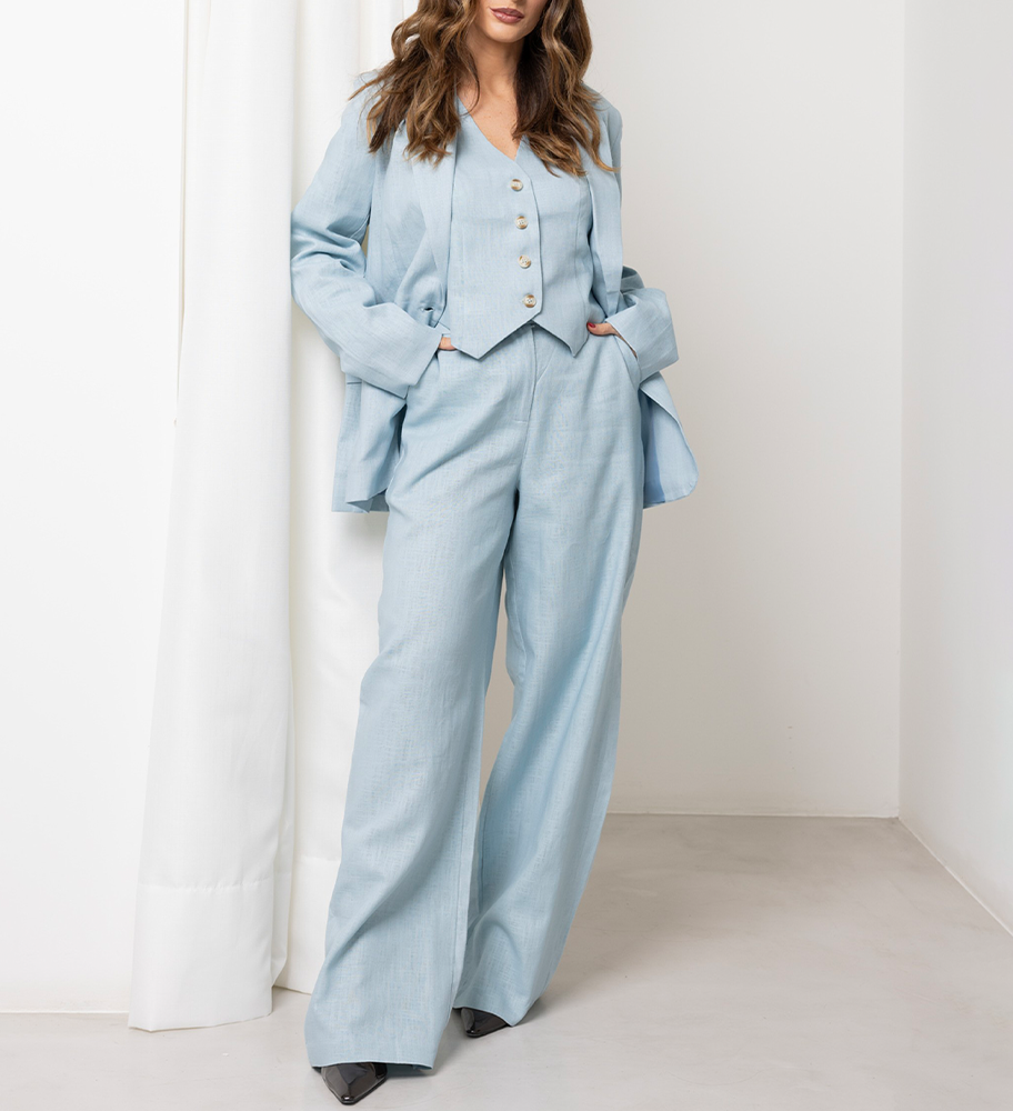 Conjunto elegante de colete e blazer de três peças