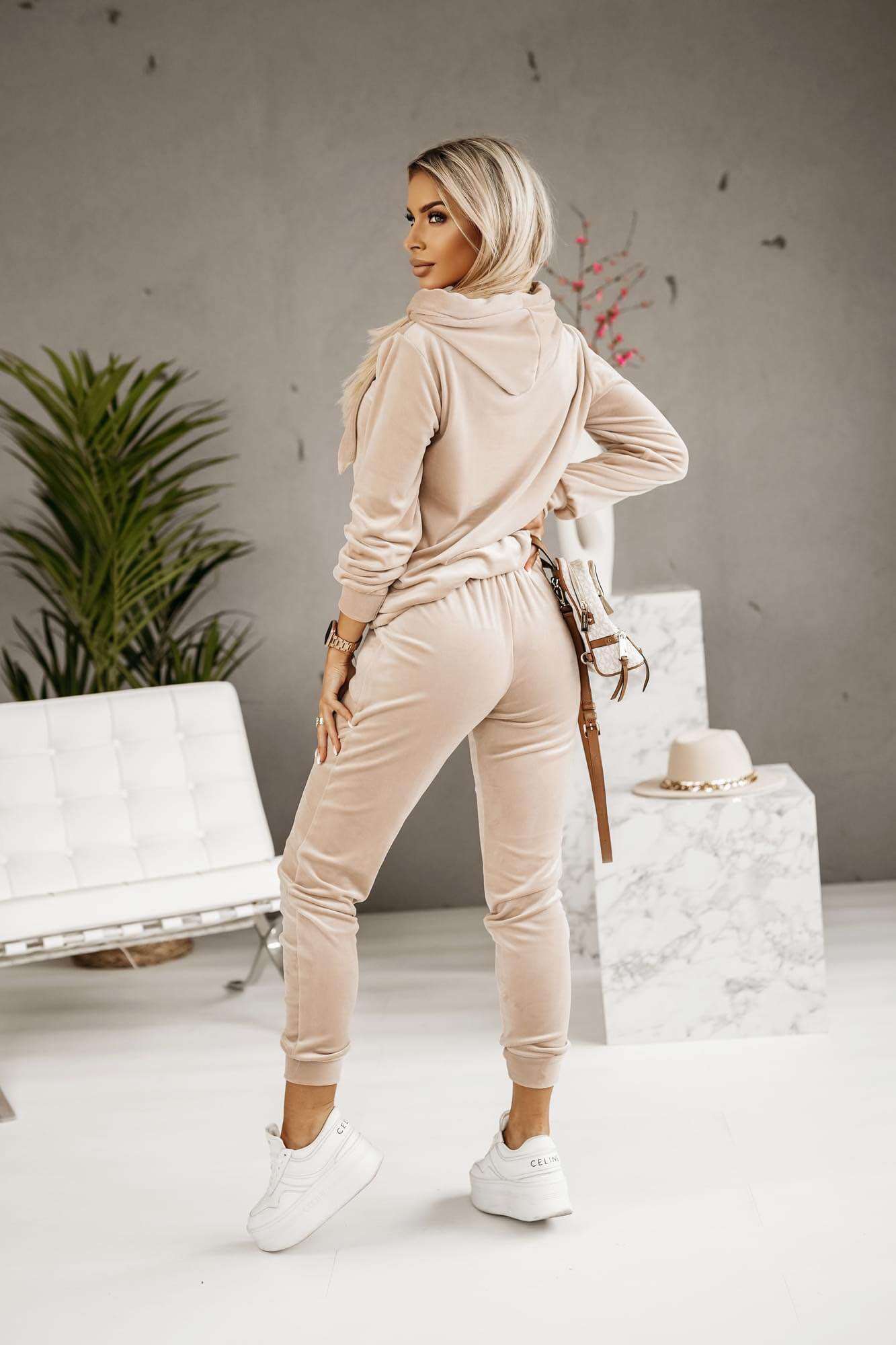 DEFINIR VELOYDO ME KOYKOYLA