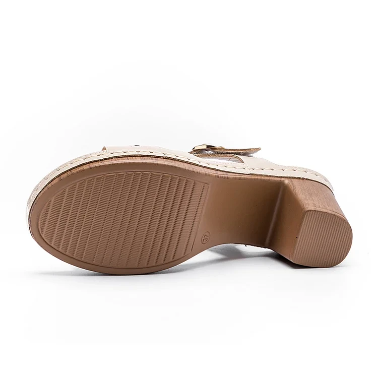 Sandálias femininas de salto grosso baixo