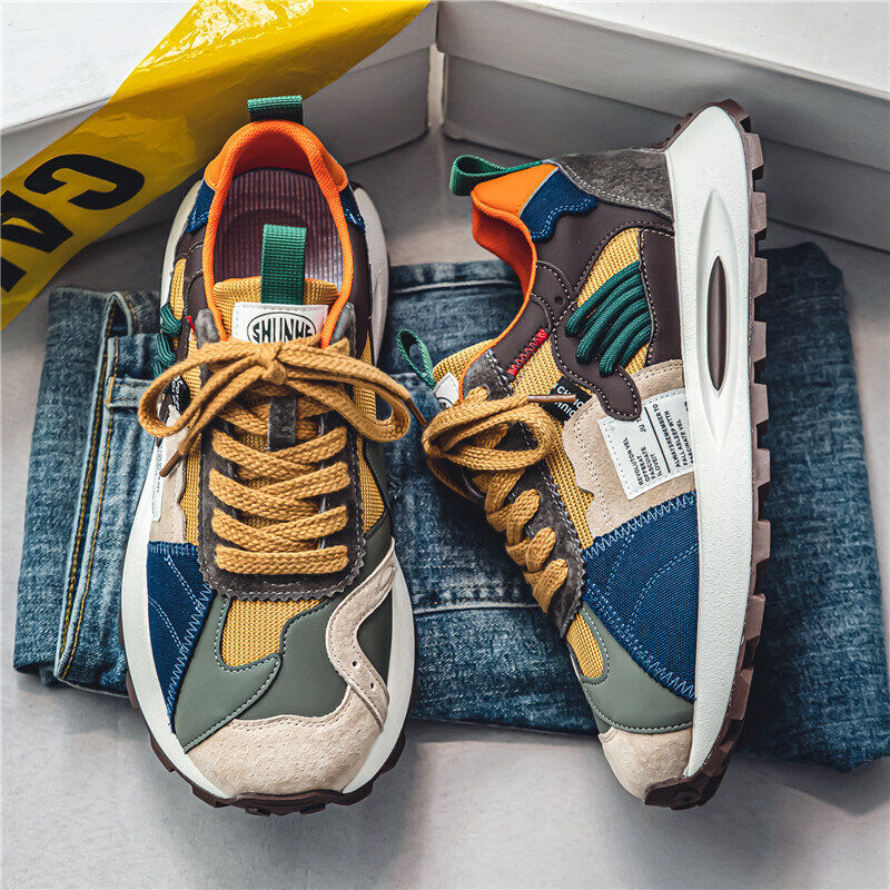 Sapatos casuais com sola grossa