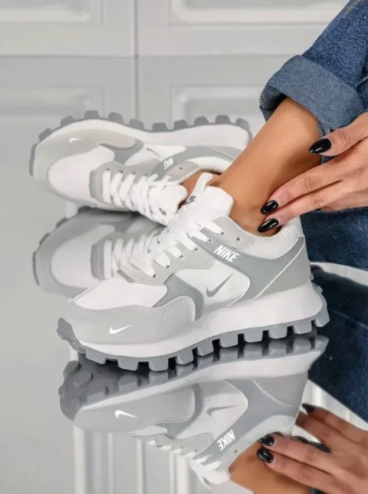 Tênis Nike® Feminino