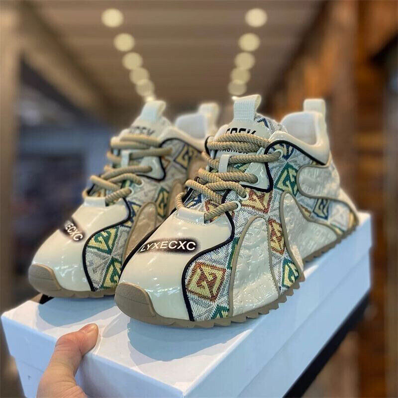 Μοδάτα casual παπούτσια με κεντημένες ραφές