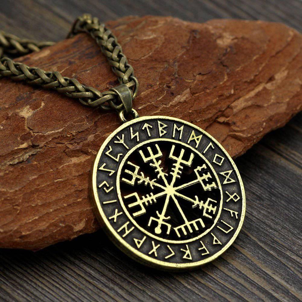 Рунически амулет с компас Vegvisir