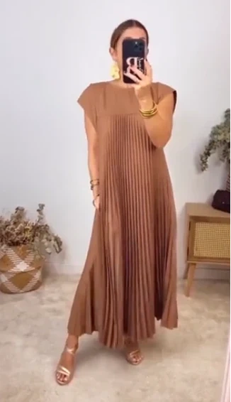 Vestido plissado simples de cor sólida sem mangas