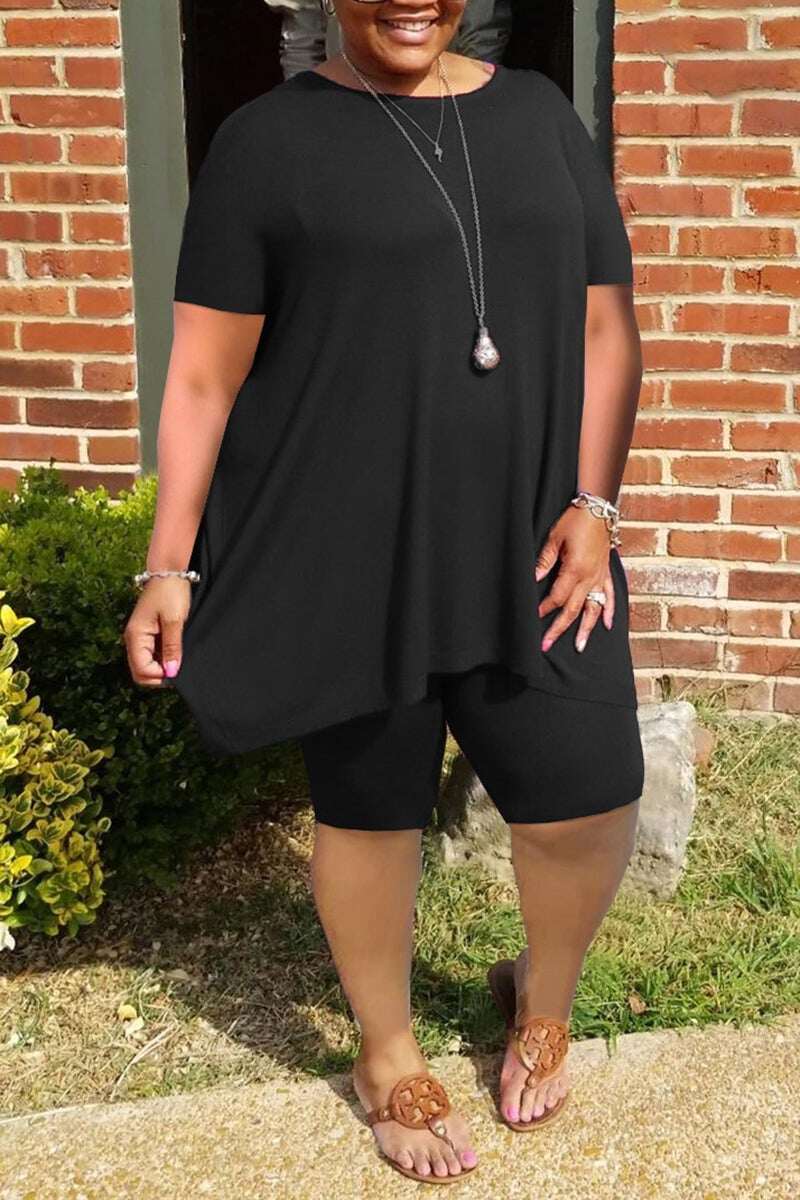 Blusa e shorts plus size com babados em cor sólida