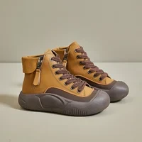 Sapatos casuais com sola alta e grossa