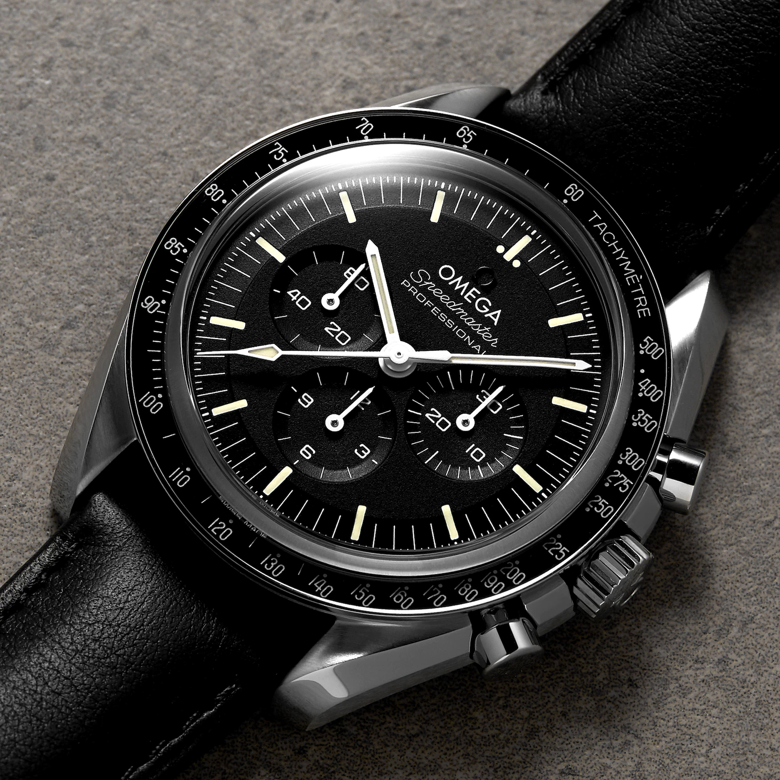 OMEGA New 2021 Speedmaster Moonwatch Professional Co-Axial Master Chronometer 42mm Mens O31032425001002